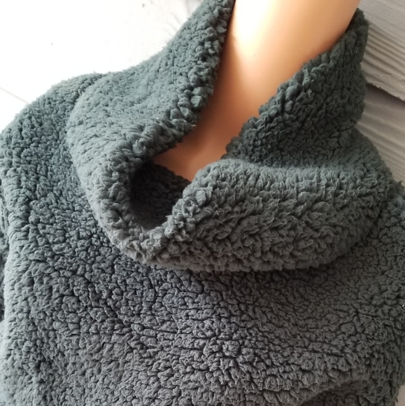 A New Day Sherpa Turtleneck Sweater - Picture 7 of 9